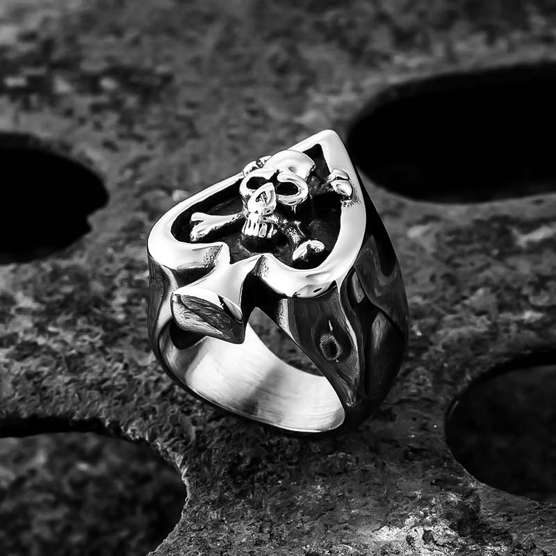 Skull Spade Poker Ring